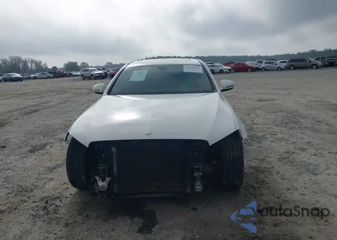 2017 Mercedes-Benz E 300 z USA, uszkodzony, nr VIN WDDZF4JBXHA172285